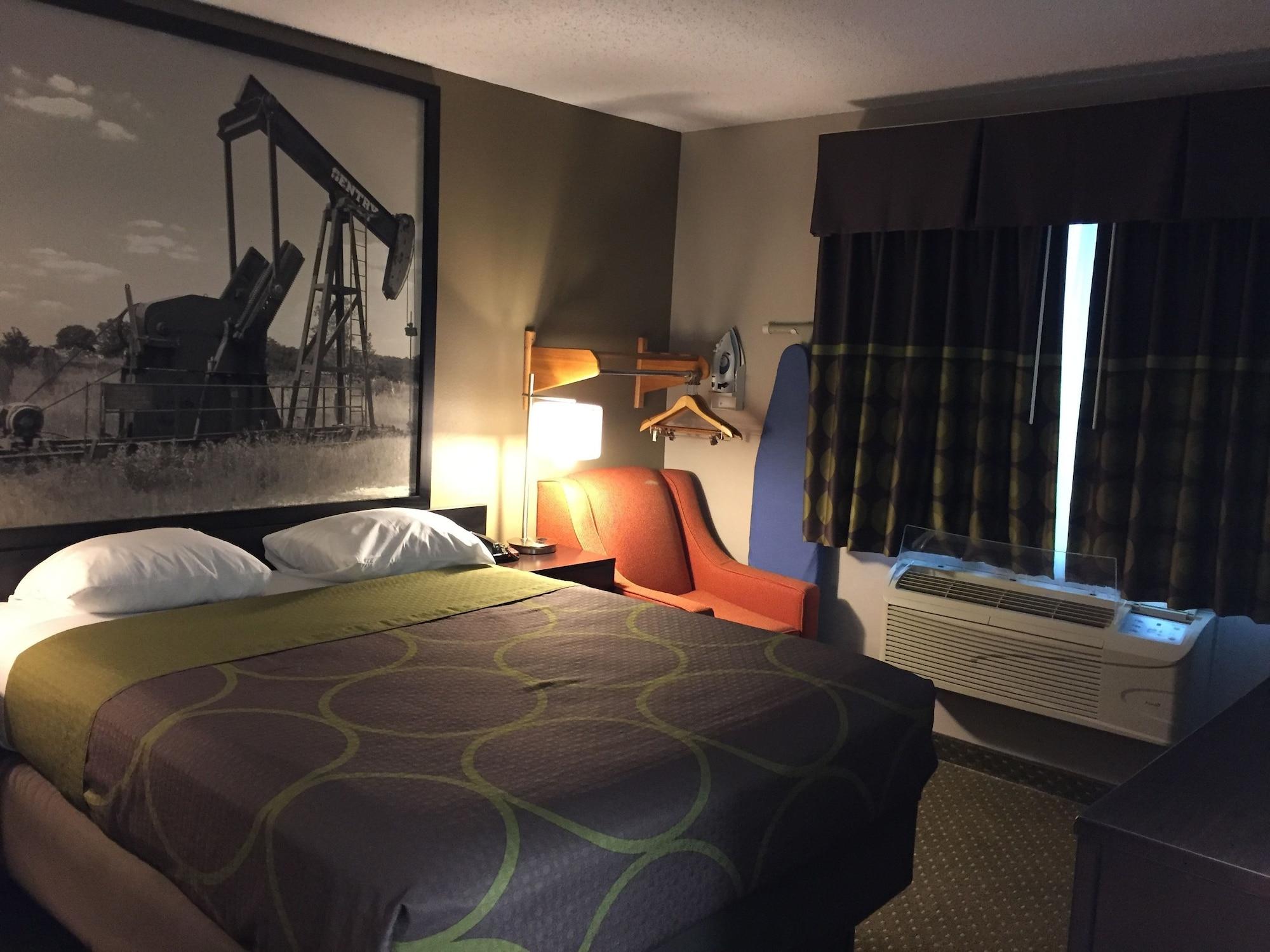 Super 8 By Wyndham Bedford Dfw Airport West Motell Exteriör bild