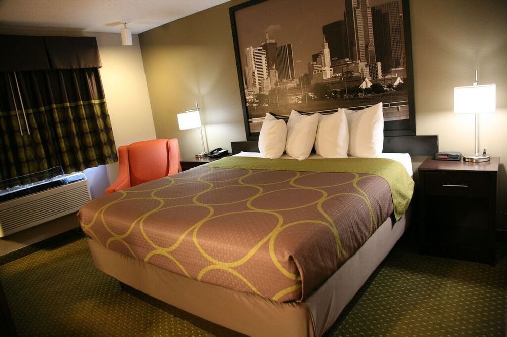 Super 8 By Wyndham Bedford Dfw Airport West Motell Exteriör bild
